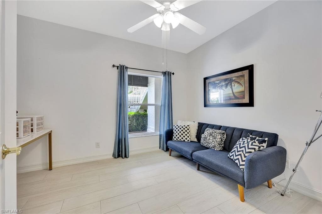 1045 Tarpon Cove Dr 102, Naples, FL 34110-19