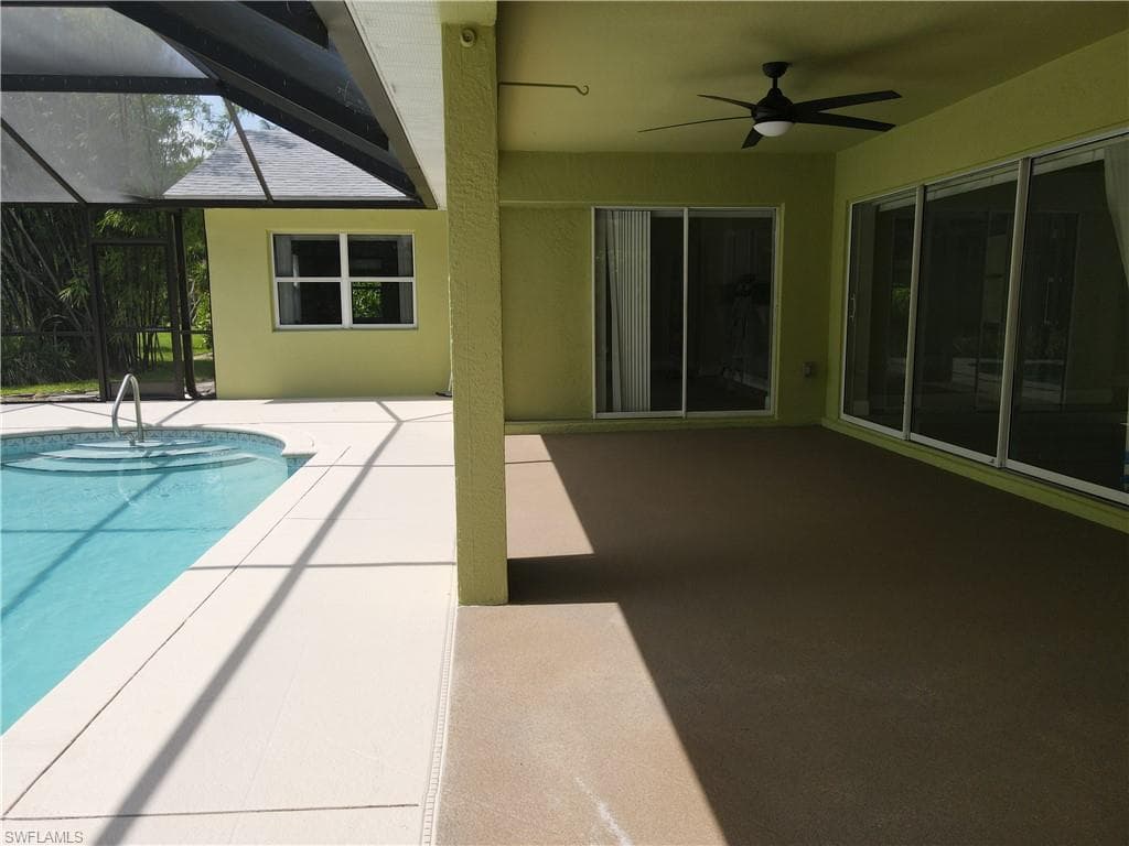 23447 Olde Meadowbrook Cir, Estero, FL 34134-5