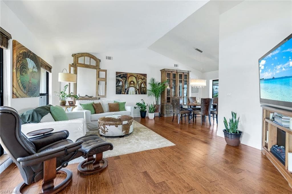 284 Polynesia Ct, Marco Island, FL 34145-11