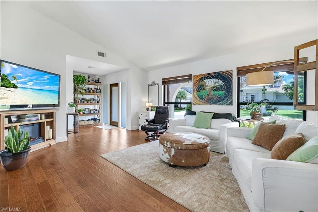 284 Polynesia Ct, Marco Island, FL 34145-12