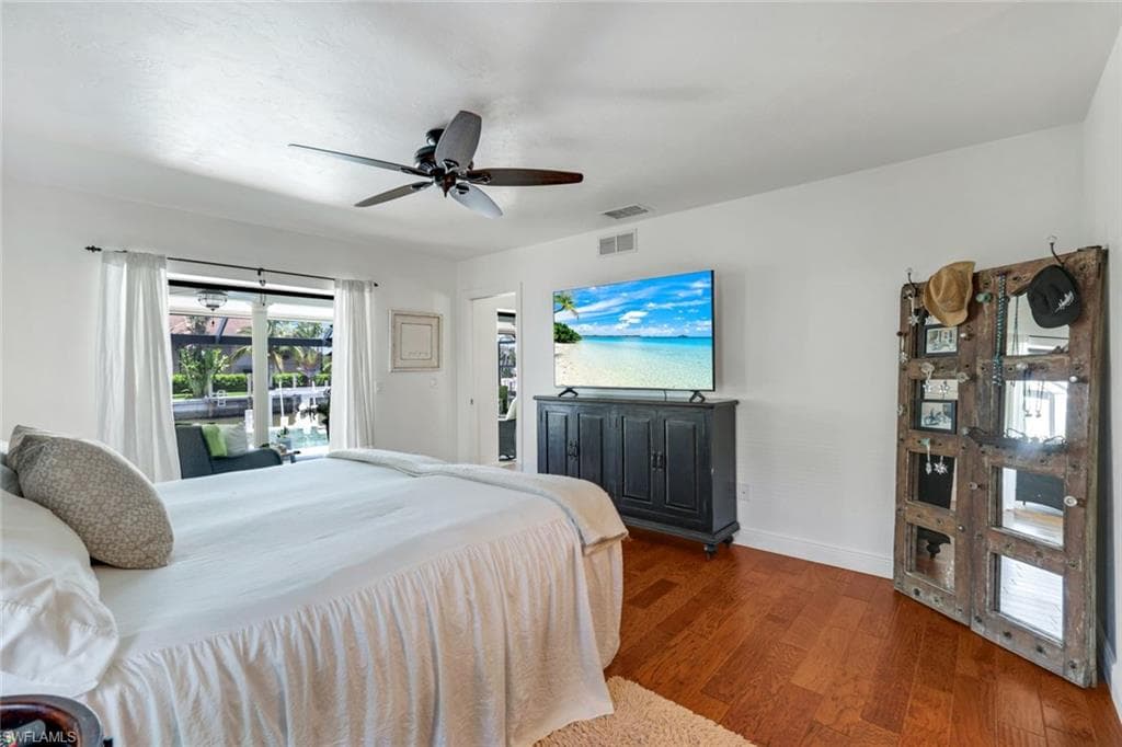 284 Polynesia Ct, Marco Island, FL 34145-24