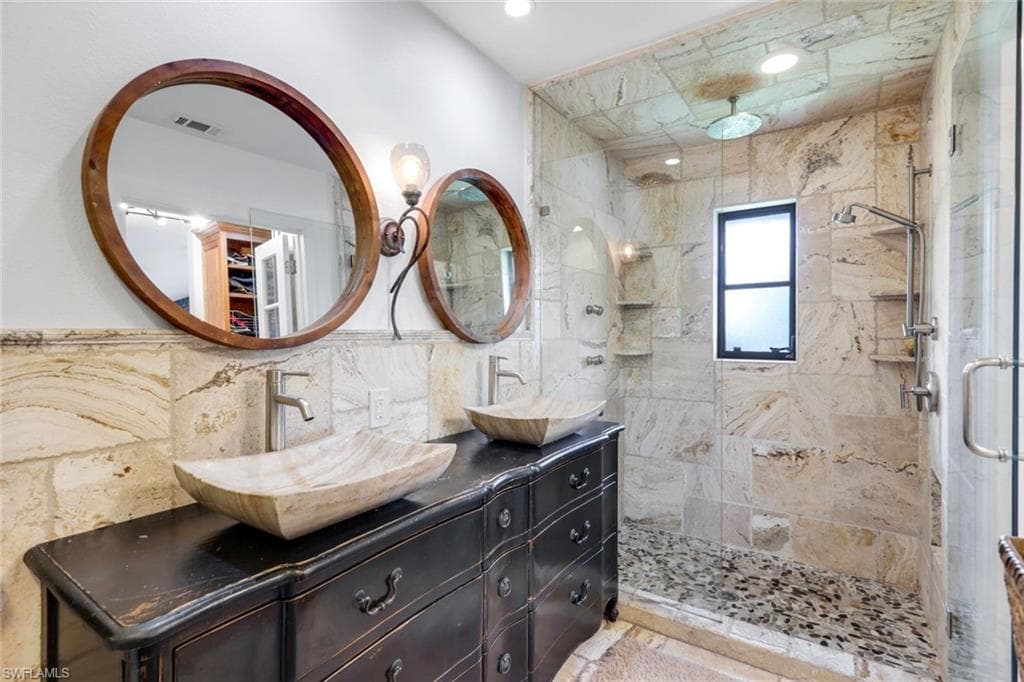284 Polynesia Ct, Marco Island, FL 34145-26