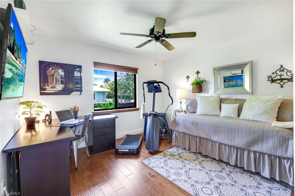 284 Polynesia Ct, Marco Island, FL 34145-30