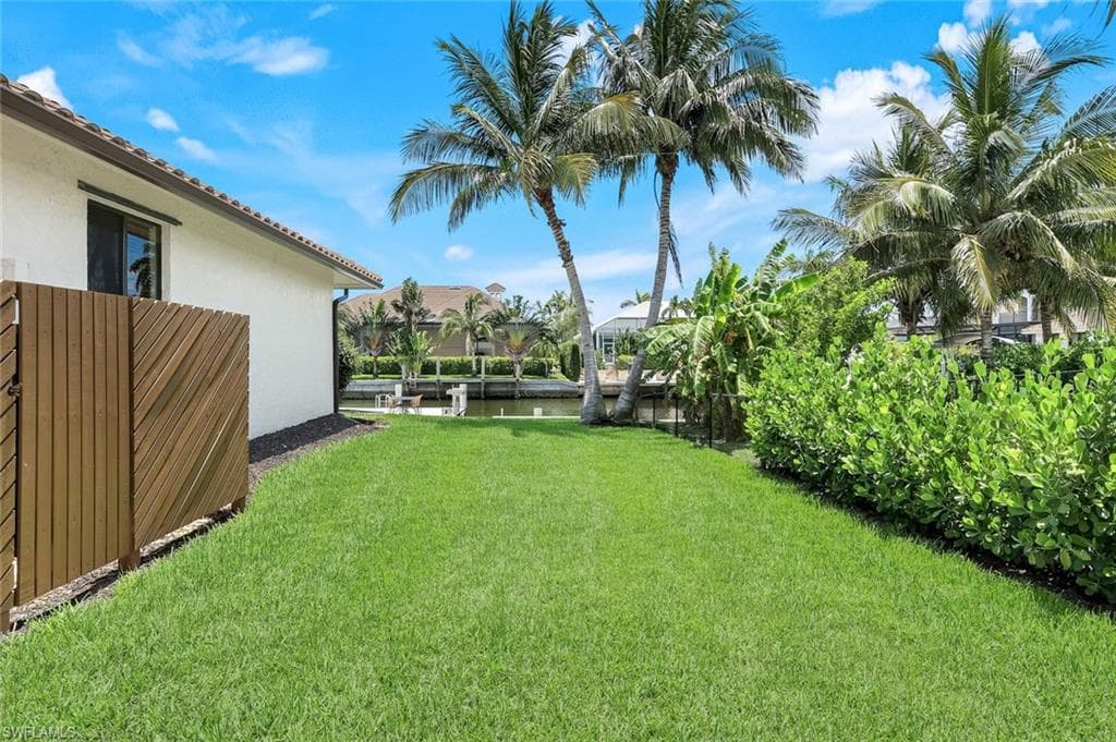 284 Polynesia Ct, Marco Island, FL 34145-39