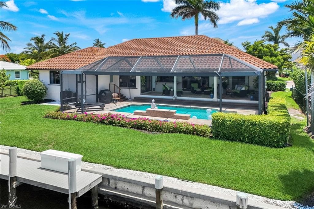 284 Polynesia Ct, Marco Island, FL 34145-45