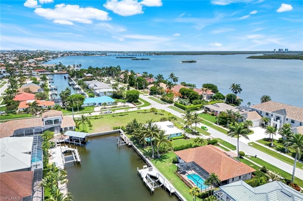 284 Polynesia Ct, Marco Island, FL 34145-46
