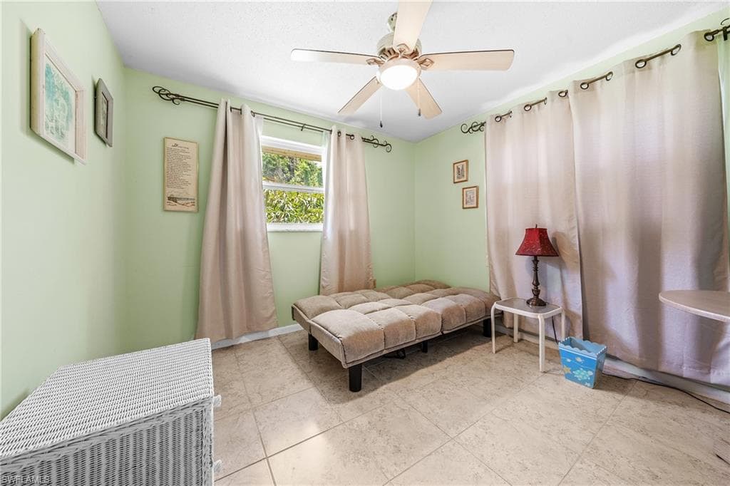 195 Jane St, North Fort Myers, FL 33903-17