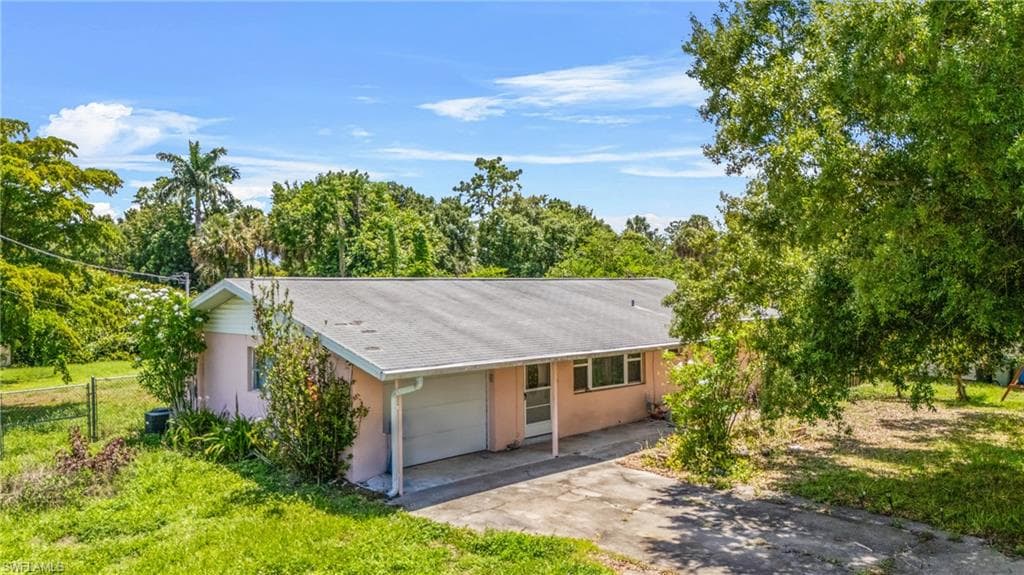 195 Jane St, North Fort Myers, FL 33903-1