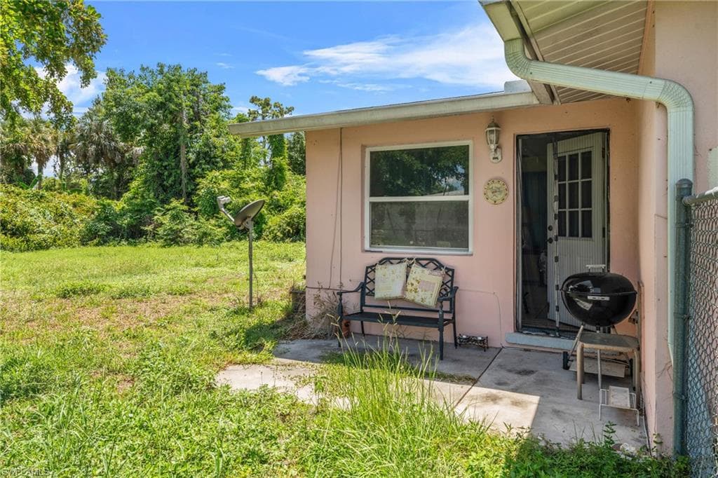 195 Jane St, North Fort Myers, FL 33903-21