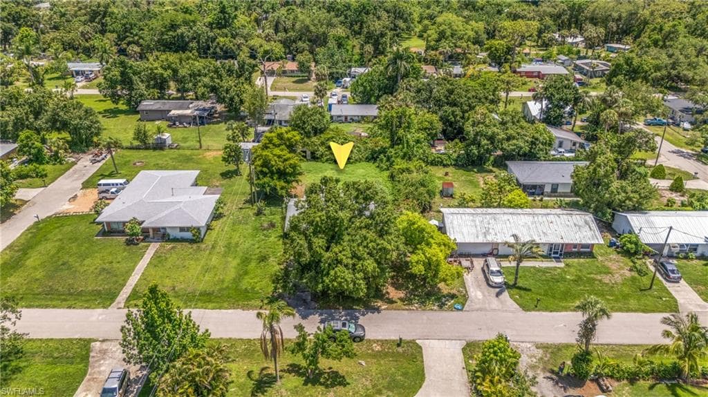 195 Jane St, North Fort Myers, FL 33903-25