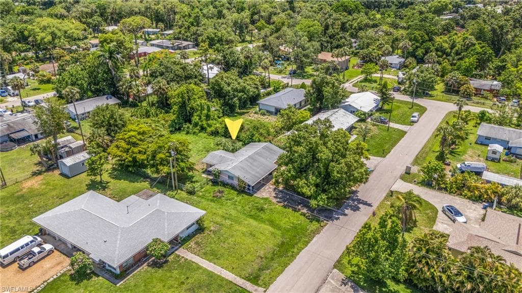 195 Jane St, North Fort Myers, FL 33903-26