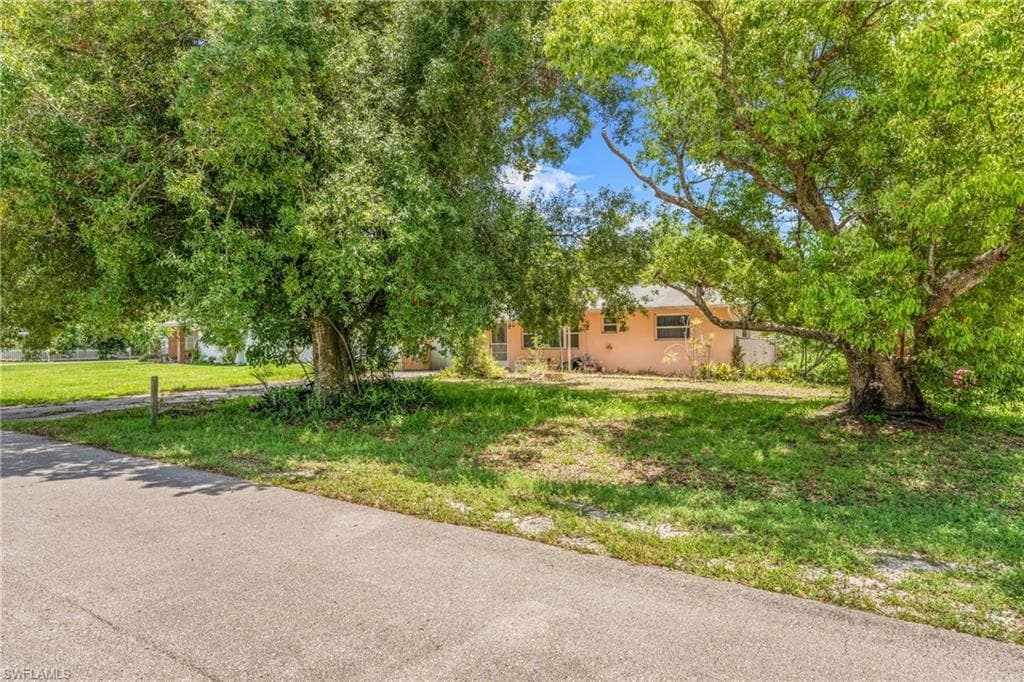195 Jane St, North Fort Myers, FL 33903-33