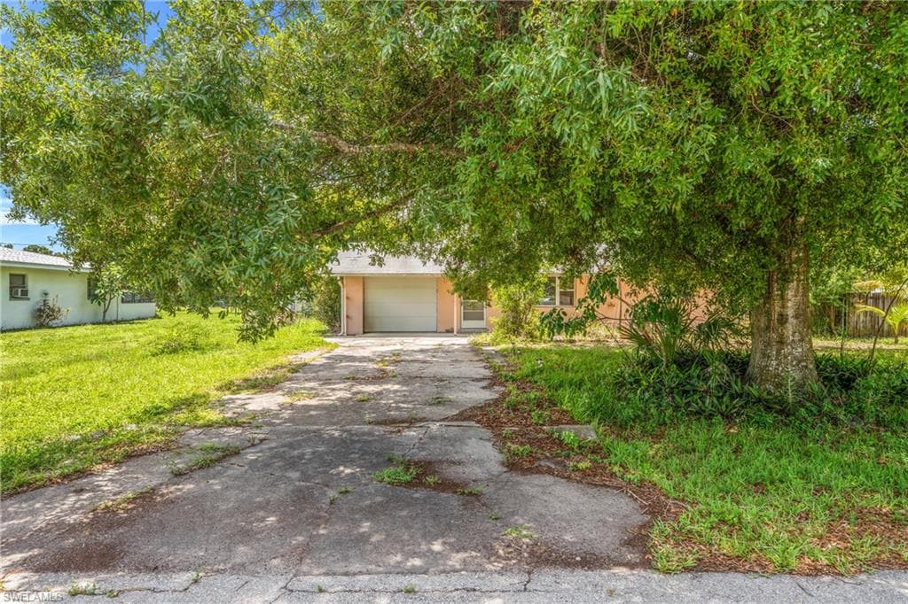 195 Jane St, North Fort Myers, FL 33903-34