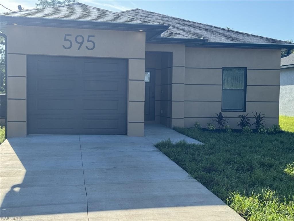 595 Carolina Ave, Fort Myers, FL 33905-1