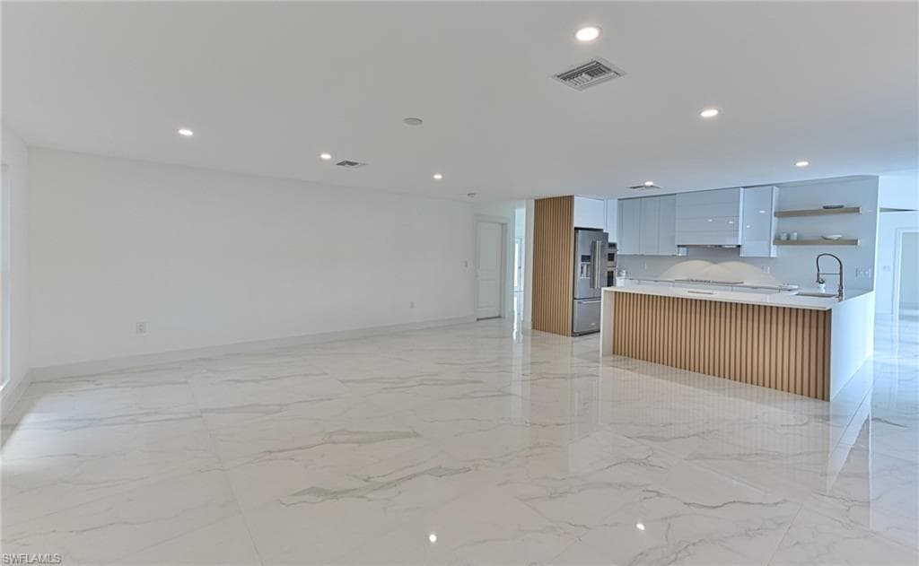 291 Heron Ave, Naples, FL 34108-10