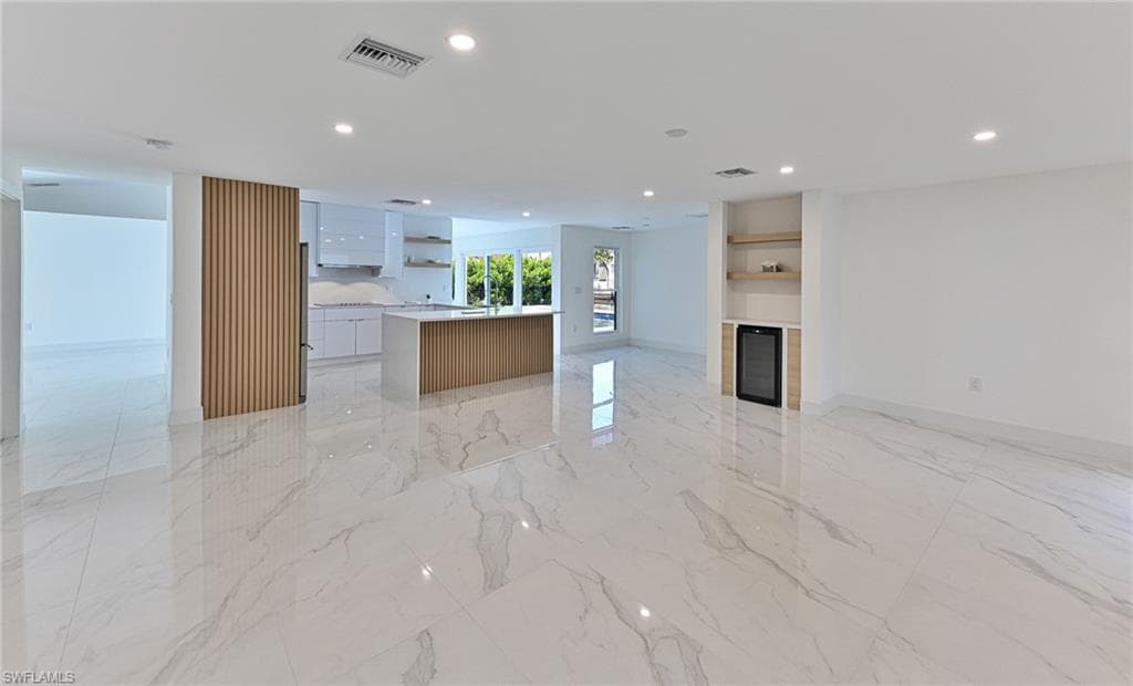 291 Heron Ave, Naples, FL 34108-11