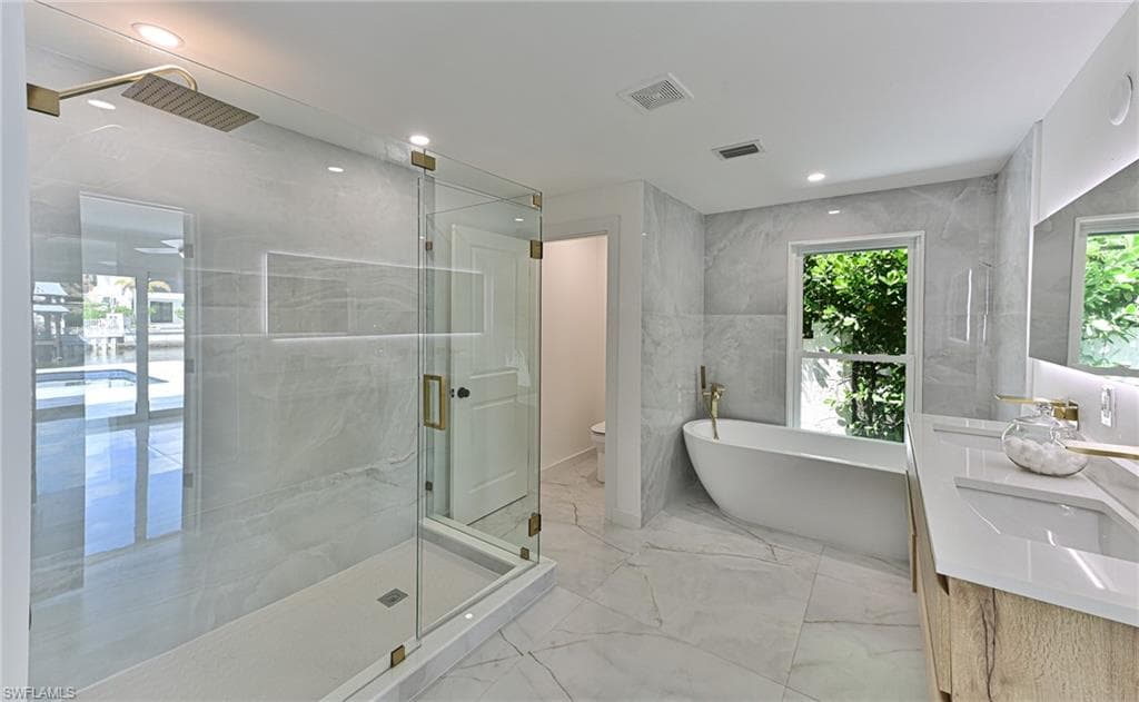 291 Heron Ave, Naples, FL 34108-18