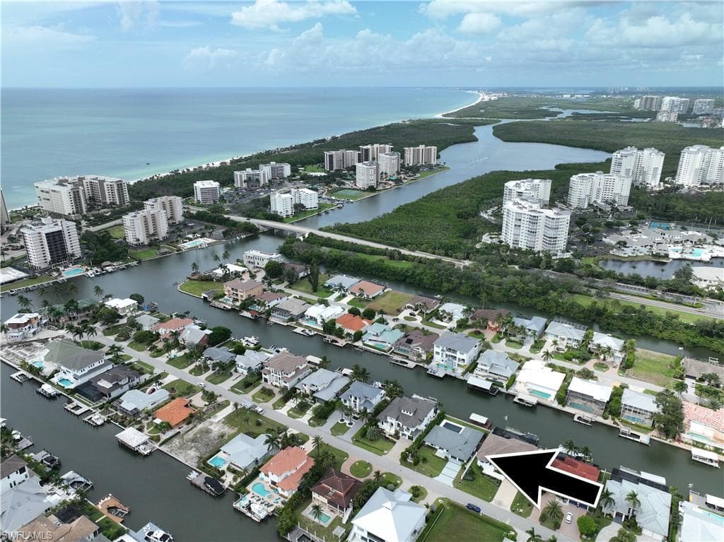 291 Heron Ave, Naples, FL 34108-3