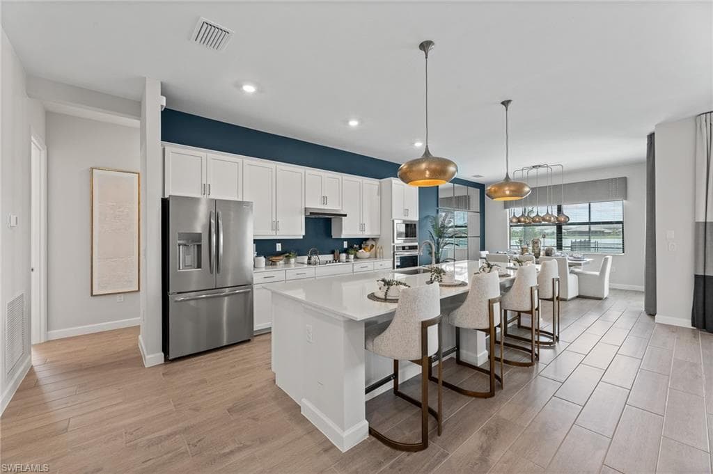 11551 Timber Creek Dr, Fort Myers, FL 33913-5