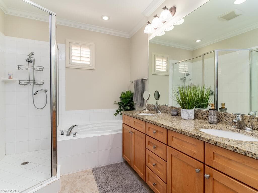 9146 Chula Vista St 12905, Naples, FL 34113-16