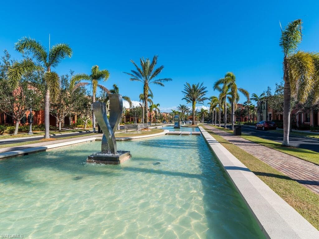 9146 Chula Vista St 12905, Naples, FL 34113-29