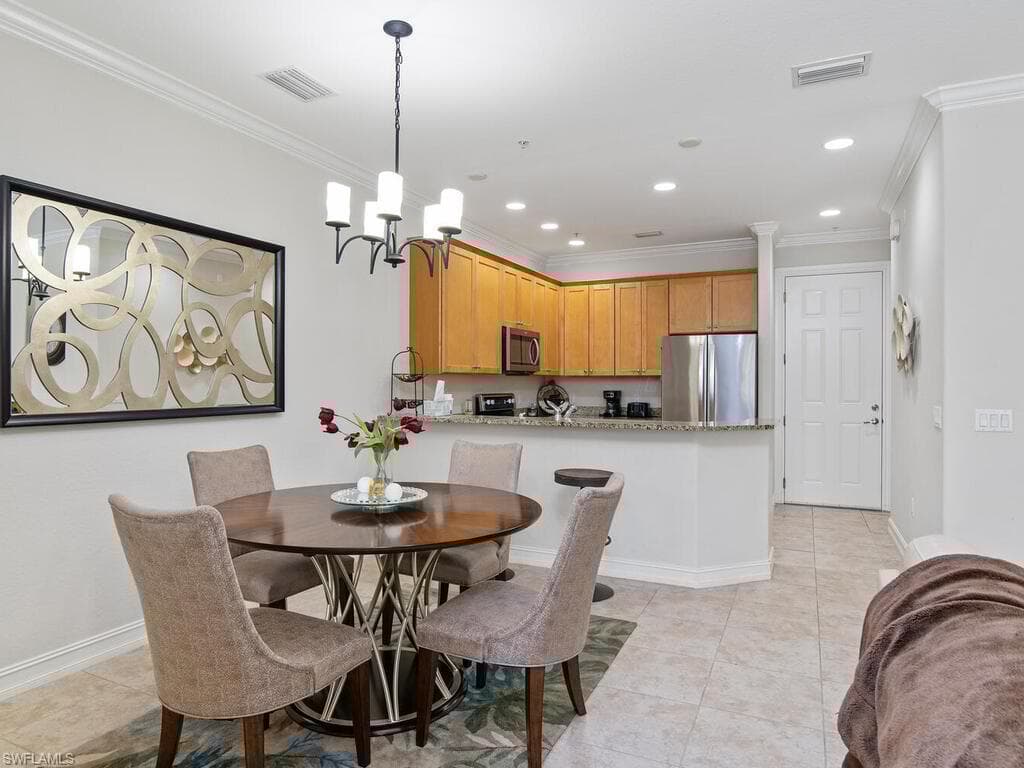 9146 Chula Vista St 12905, Naples, FL 34113-6