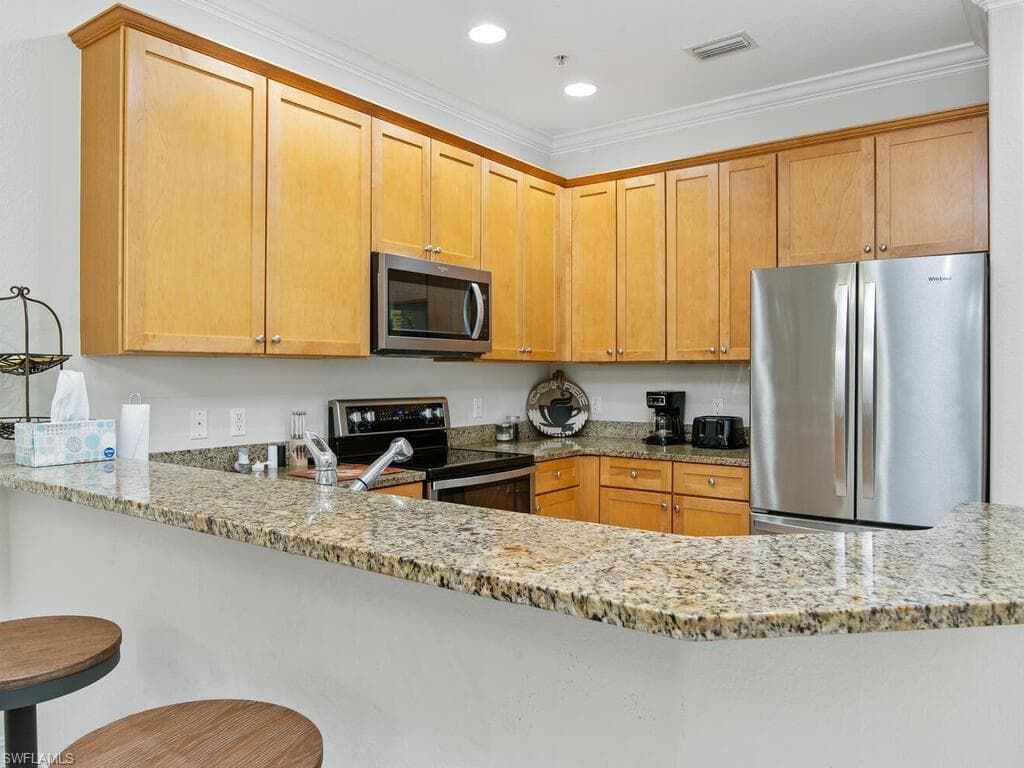 9146 Chula Vista St 12905, Naples, FL 34113-8