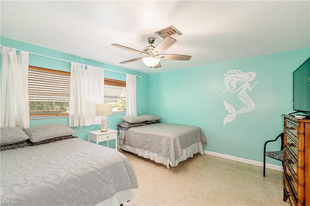 211 Flamingo Cir, Marco Island, FL 34145-12
