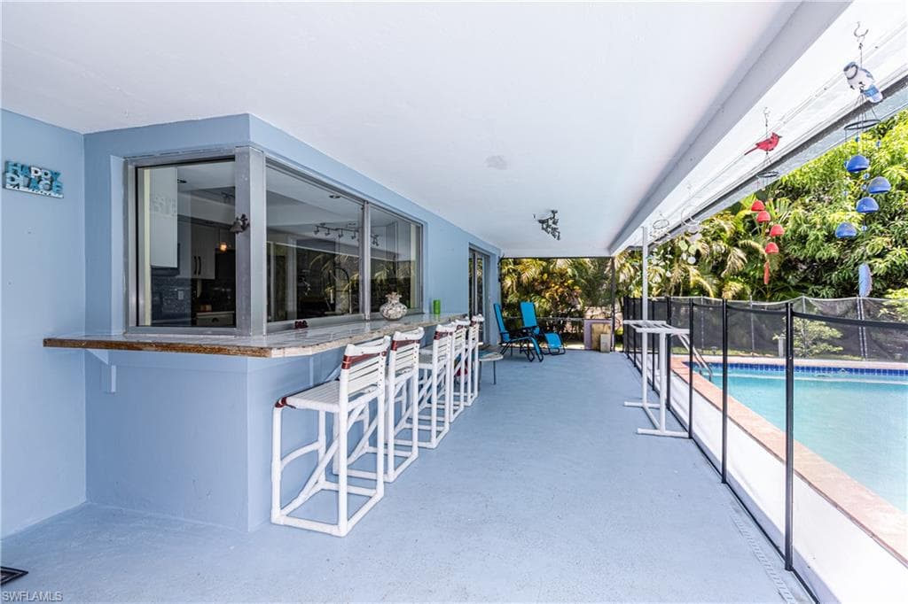 211 Flamingo Cir, Marco Island, FL 34145-17