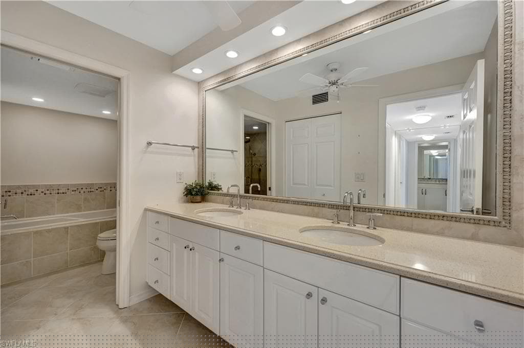 1080 Collier Blvd 305, Marco Island, FL 34145-20