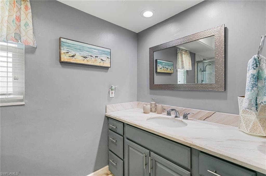 283 Forest Hills Blvd, Naples, FL 34113-23