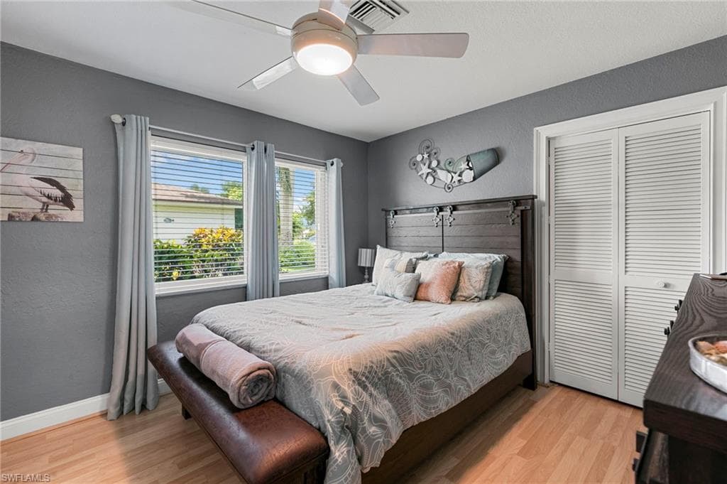 283 Forest Hills Blvd, Naples, FL 34113-25