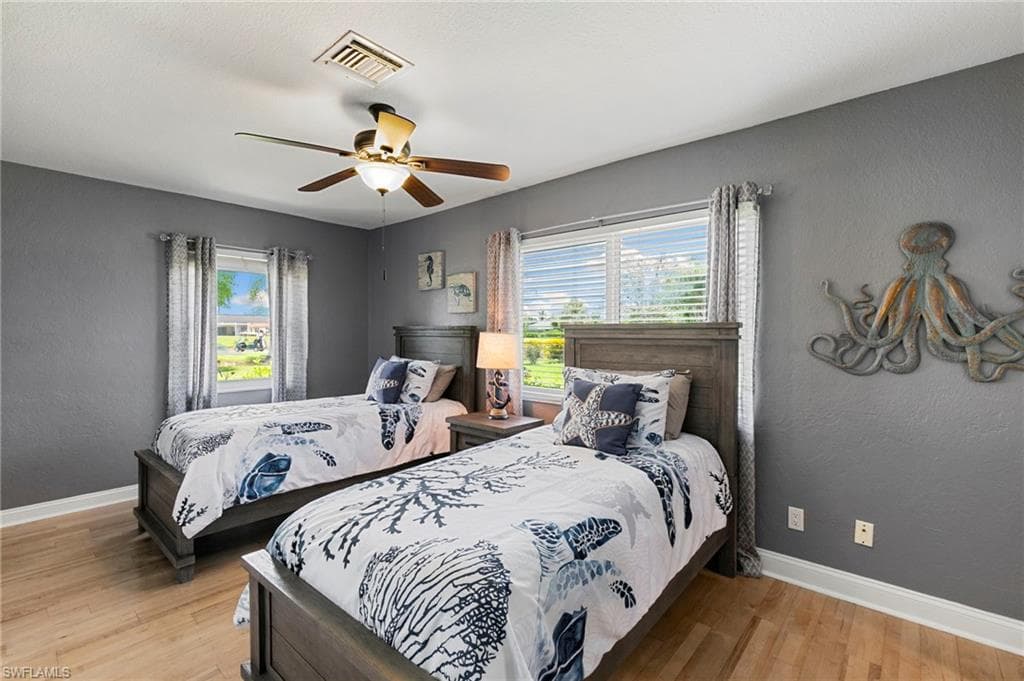 283 Forest Hills Blvd, Naples, FL 34113-27