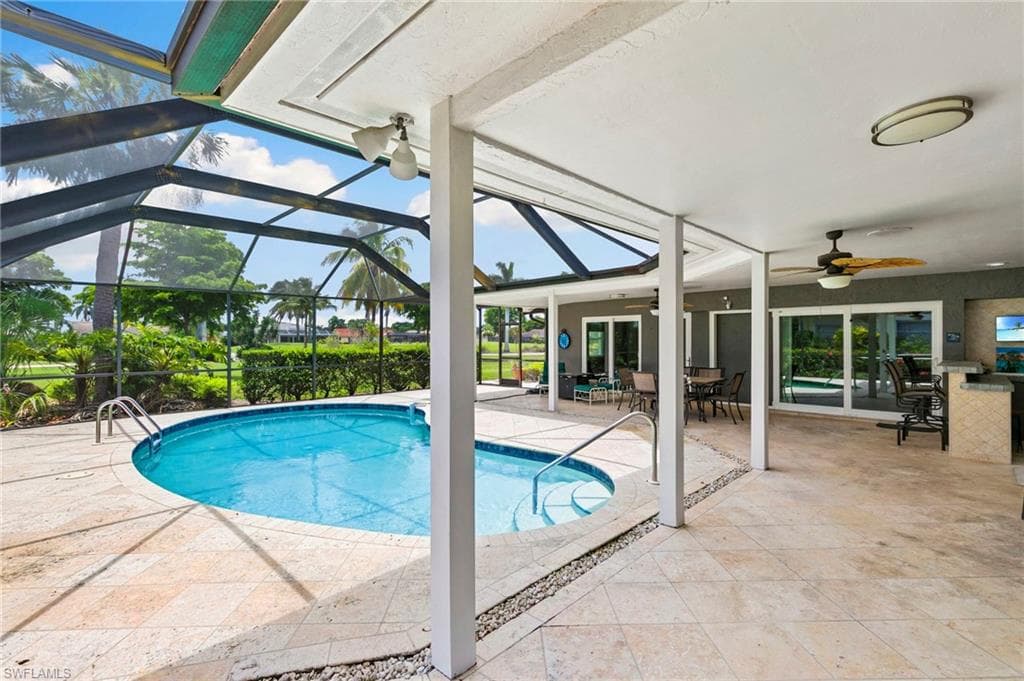 283 Forest Hills Blvd, Naples, FL 34113-32