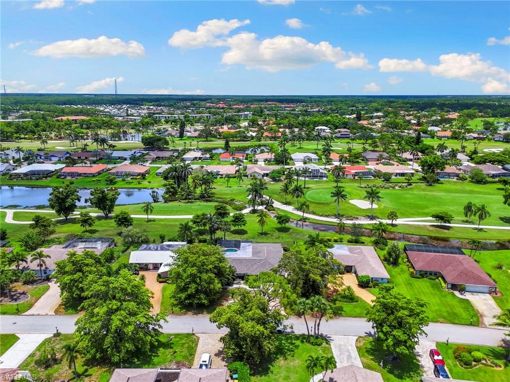 283 Forest Hills Blvd, Naples, FL 34113-43