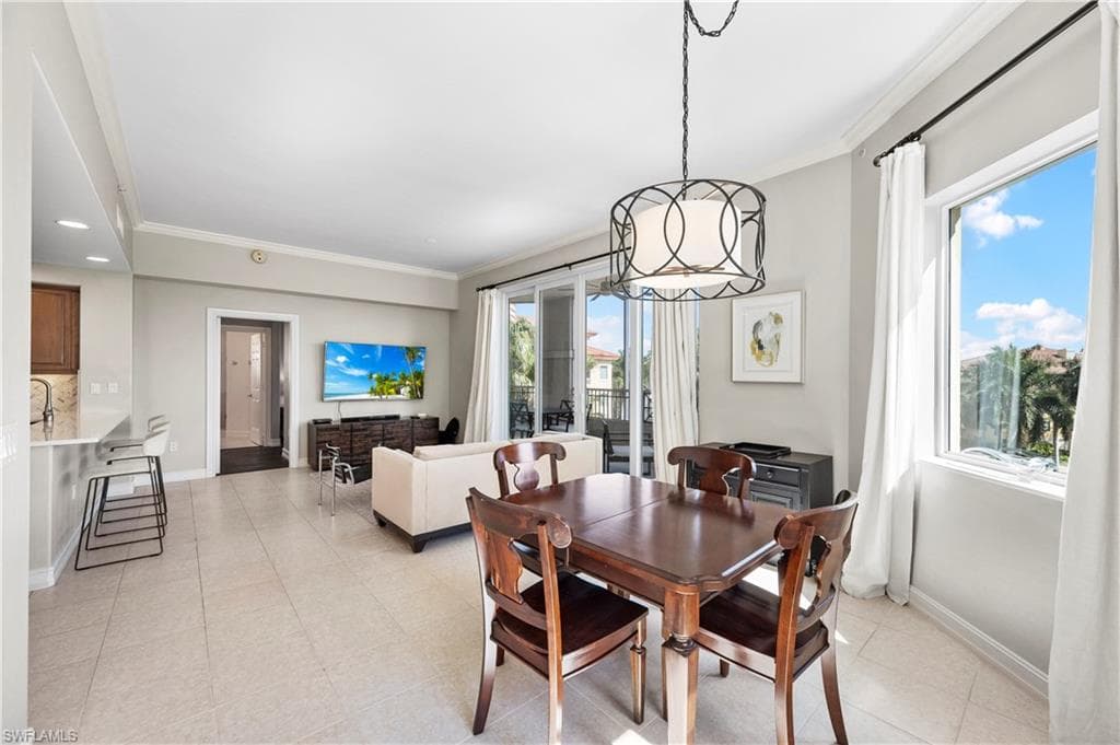 2738 Tiburon Blvd E B406, Naples, FL 34109-14