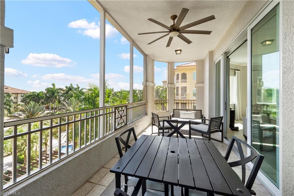 2738 Tiburon Blvd E B406, Naples, FL 34109-21