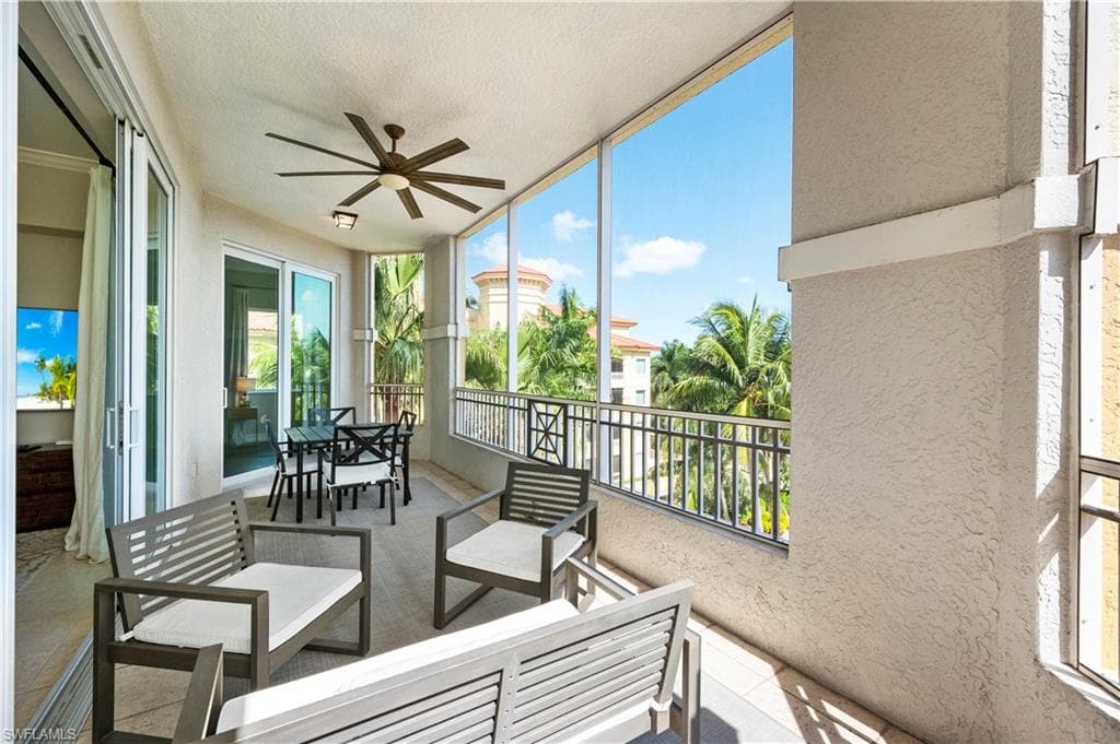 2738 Tiburon Blvd E B406, Naples, FL 34109-22