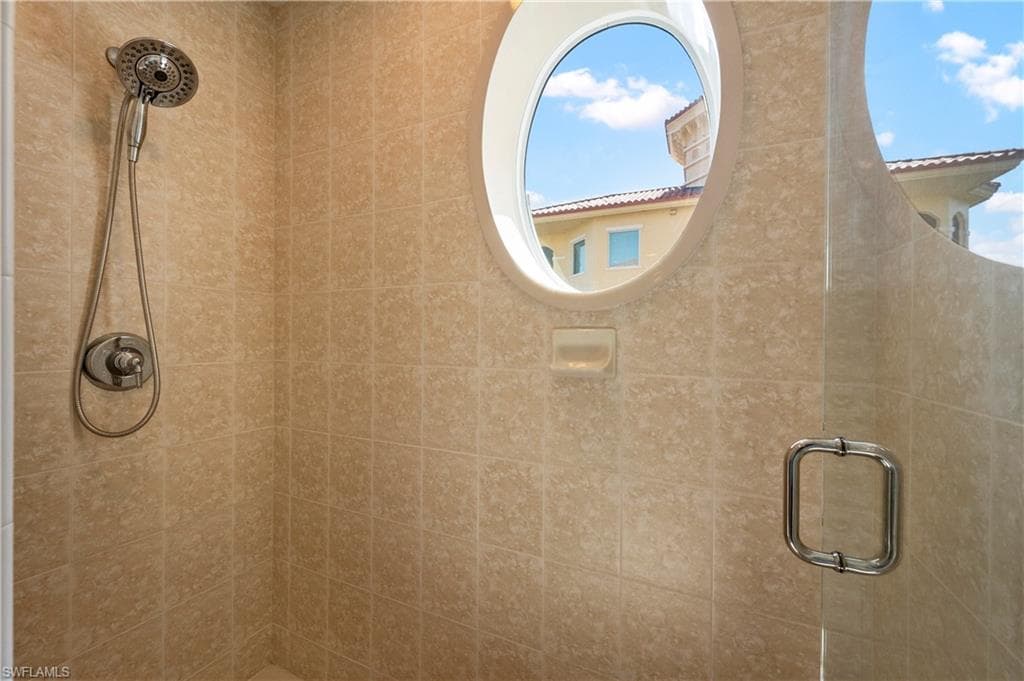 2738 Tiburon Blvd E B406, Naples, FL 34109-27