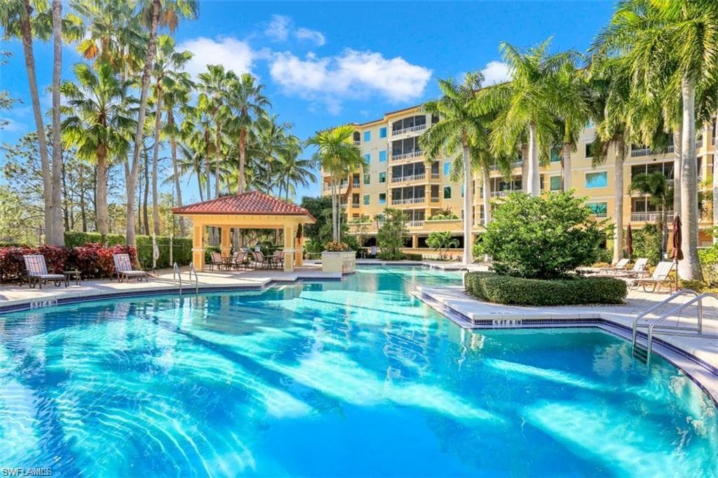 2738 Tiburon Blvd E B406, Naples, FL 34109-3