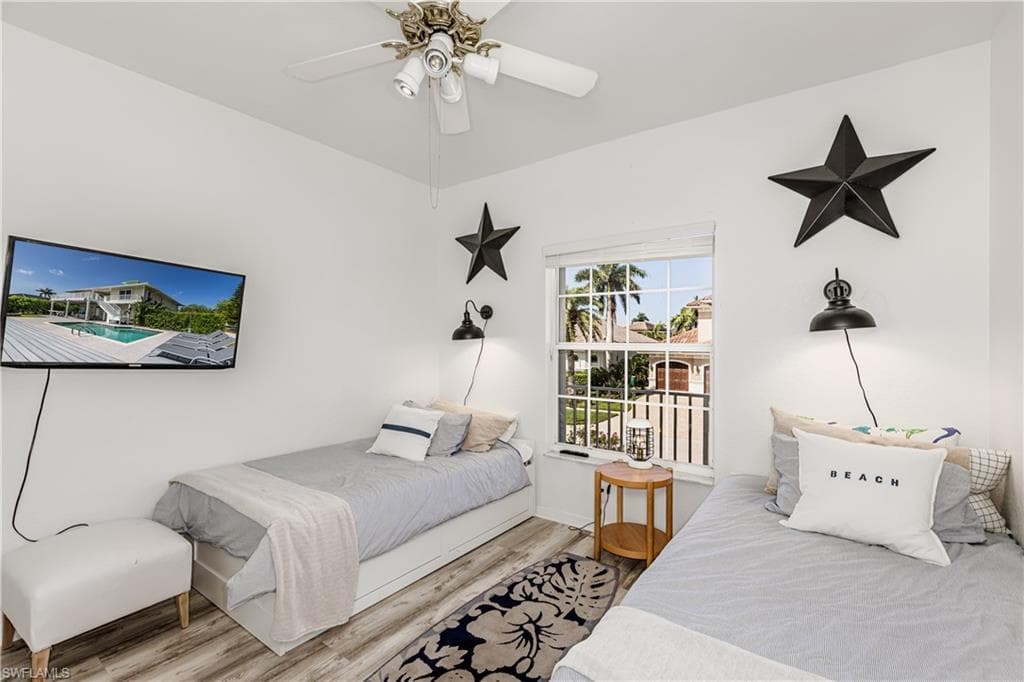 1218 Treasure Ct, Marco Island, FL 34145-13