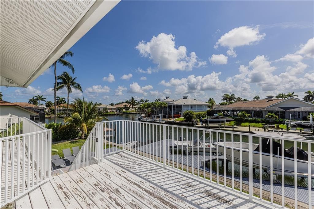 1218 Treasure Ct, Marco Island, FL 34145-17