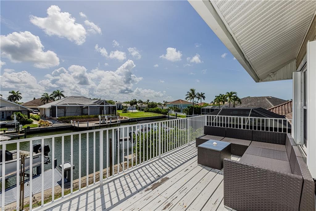 1218 Treasure Ct, Marco Island, FL 34145-18