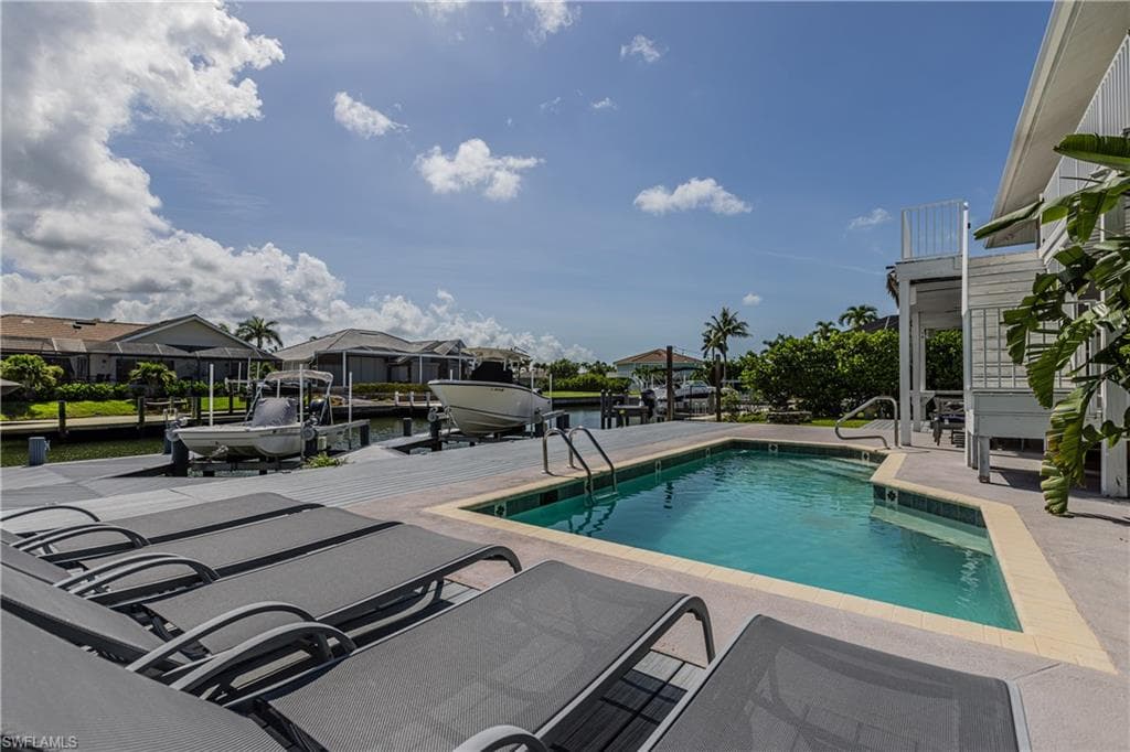 1218 Treasure Ct, Marco Island, FL 34145-28