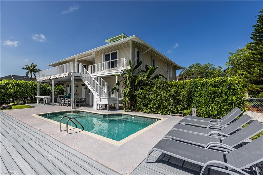 1218 Treasure Ct, Marco Island, FL 34145-31