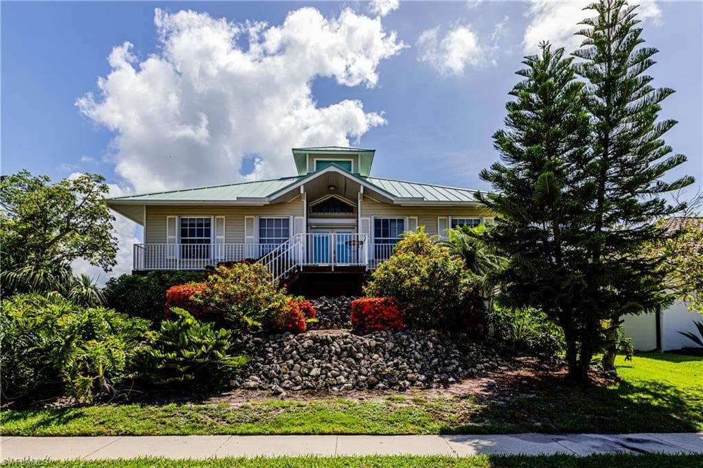 1218 Treasure Ct, Marco Island, FL 34145-37