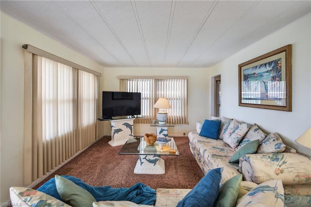 71 Enchanting Blvd E71, Naples, FL 34112-9