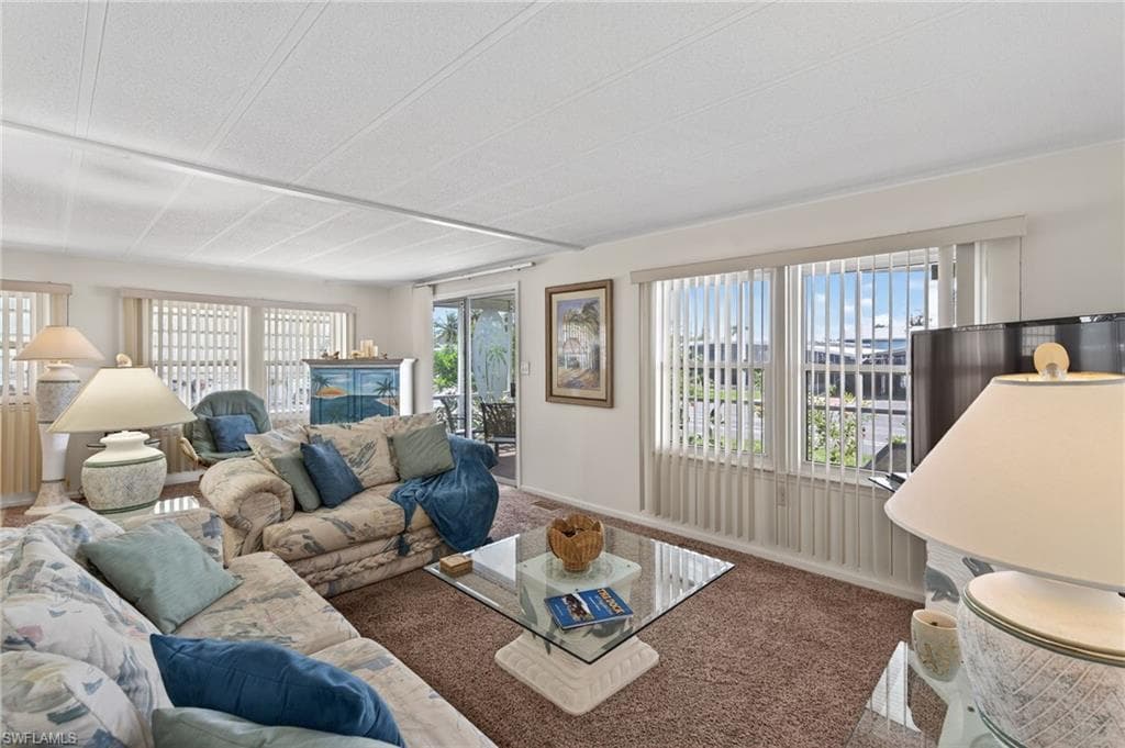 71 Enchanting Blvd E71, Naples, FL 34112-6