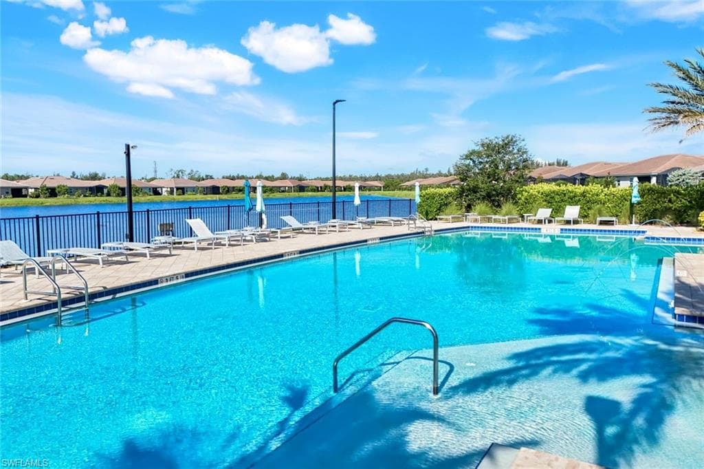10341 Bonavie Cove Dr, Fort Myers, FL 33966-25