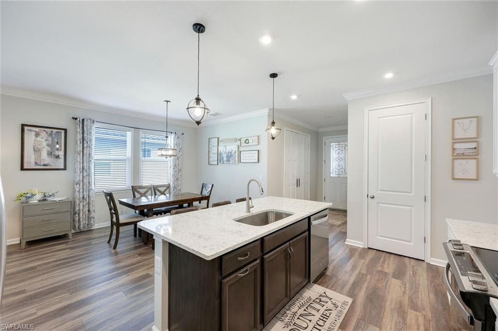 10341 Bonavie Cove Dr, Fort Myers, FL 33966-6
